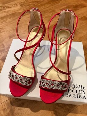 🆕 Fuchsia Crystal-Embellished Strappy Sandals